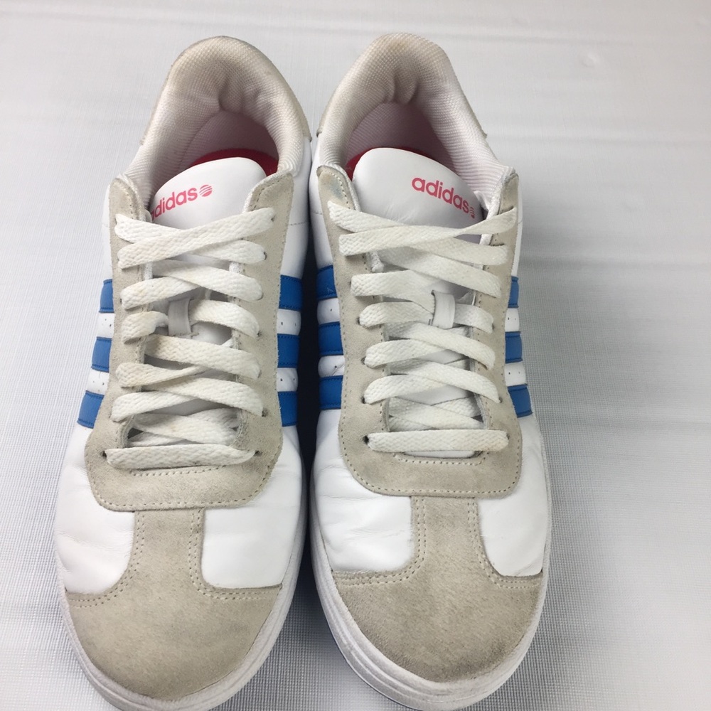 Adidas sneaker women size 11 white and blue gray